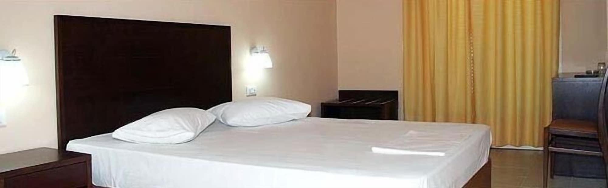 Park Hotel نافبليو المظهر الخارجي الصورة