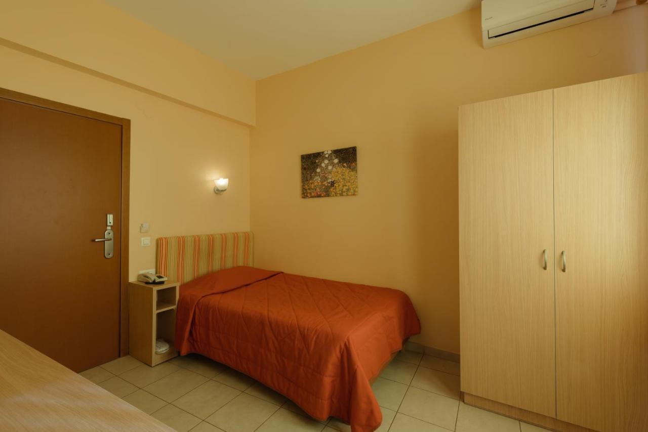 Park Hotel نافبليو المظهر الخارجي الصورة